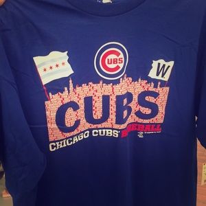 Men’s size large Chicago Cubs shirt